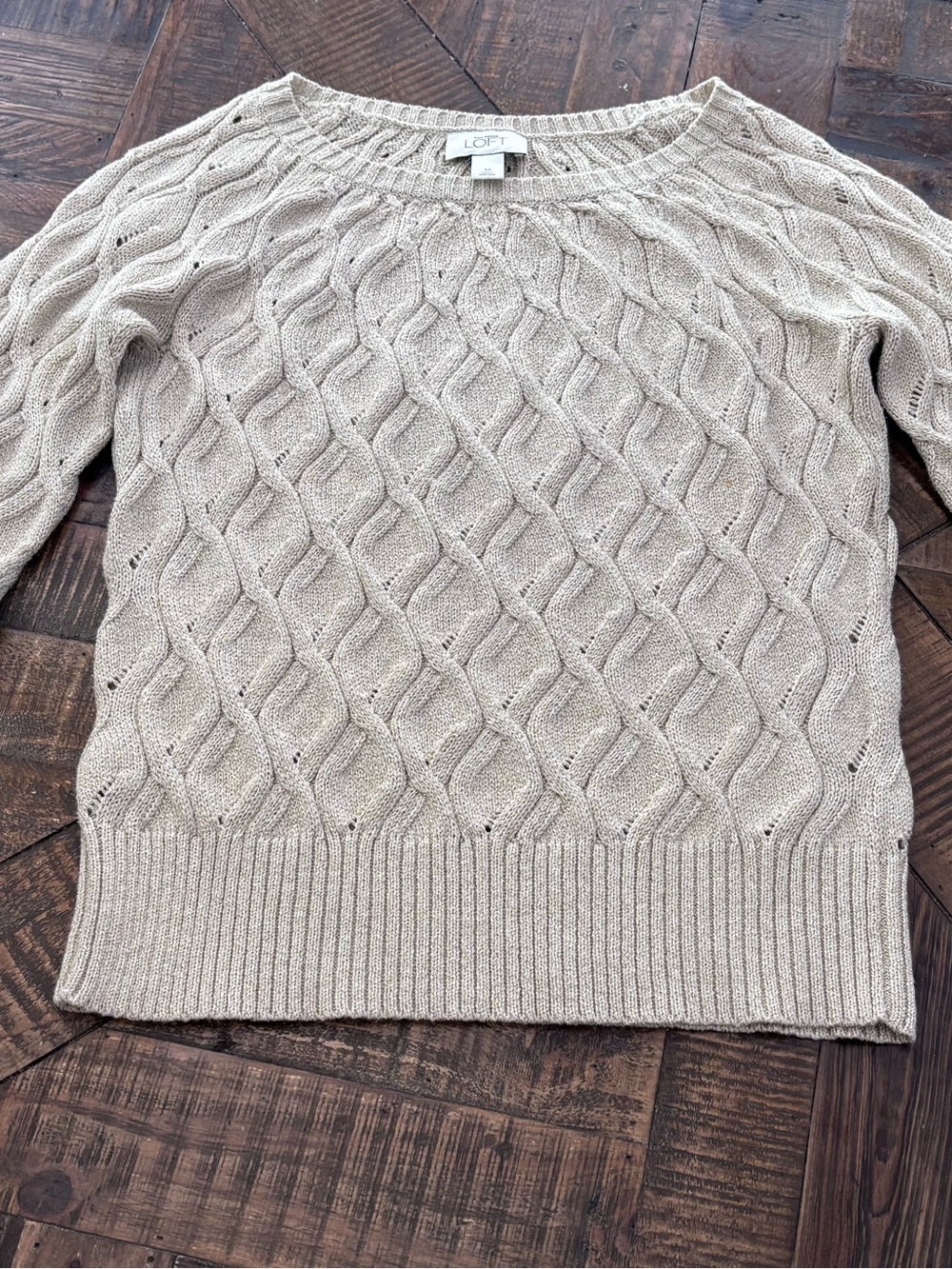 Ann Taylor LOFT Women's Sweater
Size M Ivory Cable Knit Gold
Metallic Shimmer